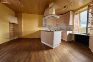 Immeuble à rénover dans le bourg d’Elliant