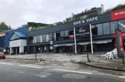 À louer   Local commercial ou professionnel de 145 m2 avec vitrine