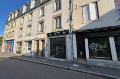 À LOUER   Local commercial avec vitrine   35 m2   Quimper
