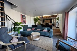 Immeuble de 6 lots & sa longère rénovée au porte de TREBOUL