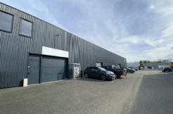 Bâtiment professionnel à rénover   2 500 m2 couverts sur terrain de 7 000 m2   Zone Grand Guelen, QUIMPER