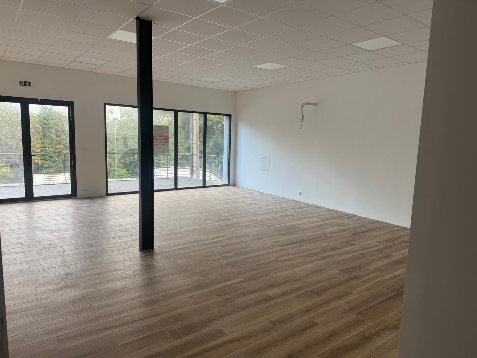 LOCAL D’ACTIVITE / BUREAUX QUIMPER ‘EAU BLANCHE’