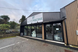 LOCAL COMMERCIAL 230 m2   QUIMPER GOURVILY