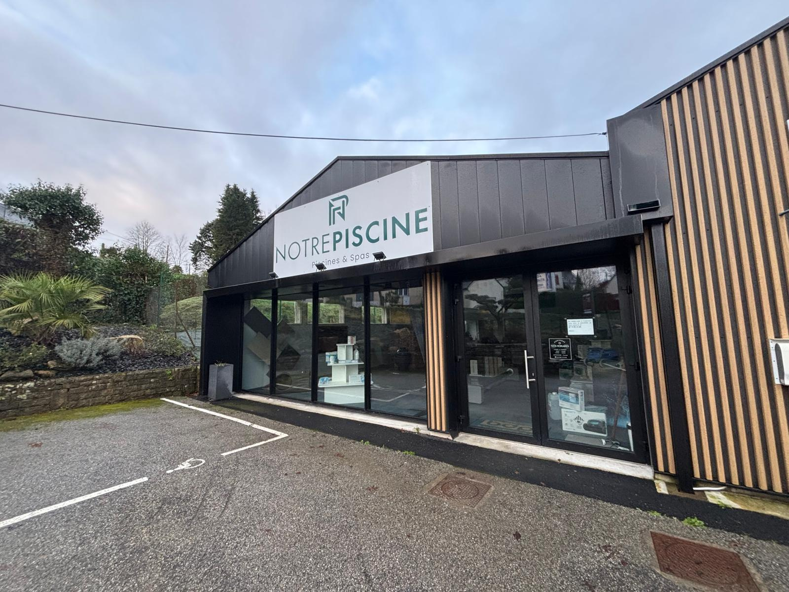 LOCAL COMMERCIAL 230 m2 QUIMPER GOURVILY