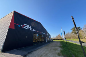 LOCAL COMMERCIAL À LOUER 280 M2   FORTE VISIBILITÉ