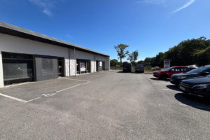 Local commercial / bureaux 76 m2. Route de Bénodet