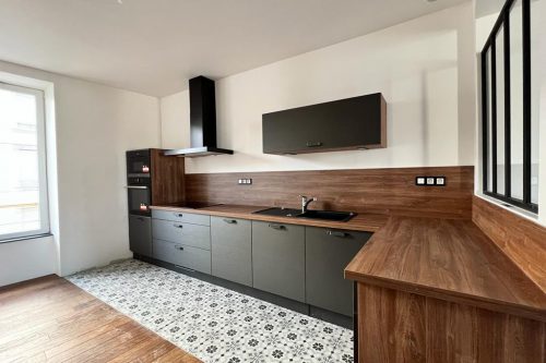 Beau 3 pièces rénové au Centre-Ville!