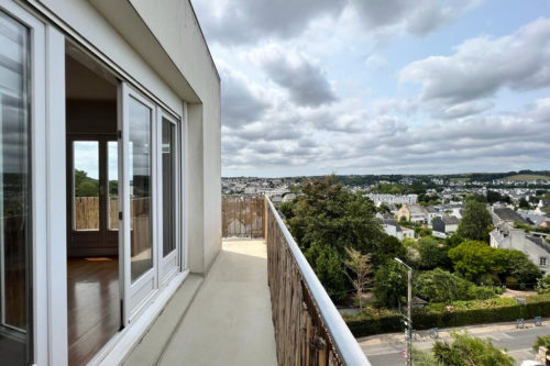 T3 avec Balcon sur la ville!