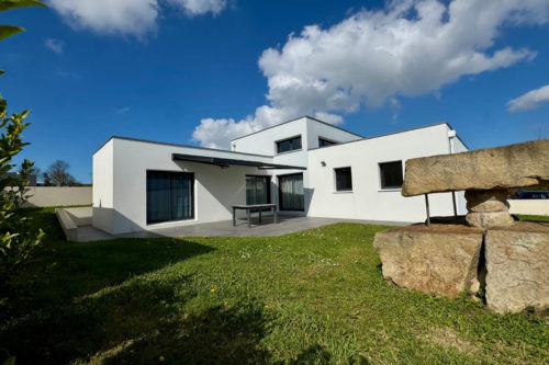 Contemporaine à Pluguffan
