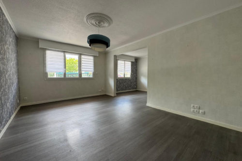 Grand appartement rénové de 94m2