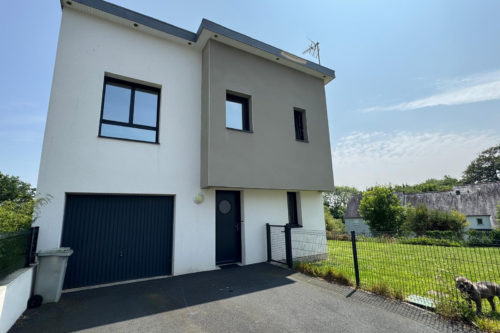 Maison contemporaine à KERFEUNTEUN !