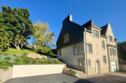 Maison bourgeoise familiale   5 Chambres   quartier calme   proche centre-ville