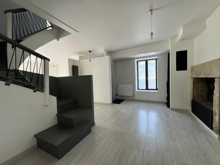 photo_4f8a3bc648e7b0b0a48867b5872b5a67