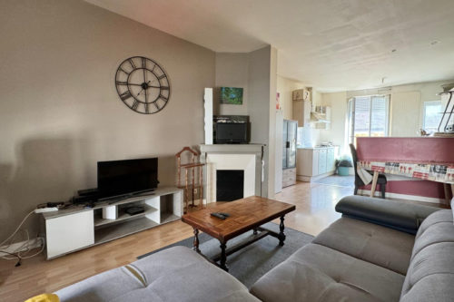 Immeuble proche écoles & centre-ville!