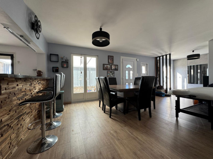 photo_f494a1279cc17f35d53a7703783e927b