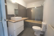 f18b2e3f274787eb16f1484a65f0c08f