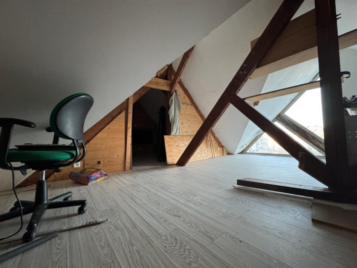 photo_5e81eafa13f2ca21e1e90757c1026408