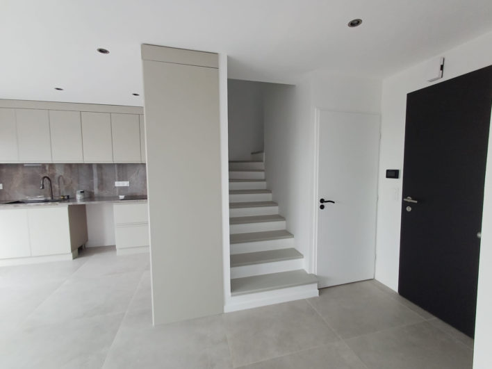 photo_180fbbd6371556456c3415a2de4a6cb8