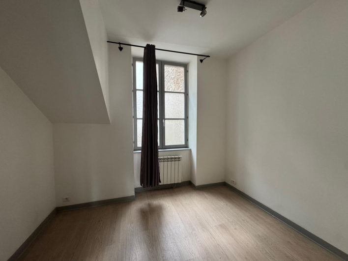 photo_52645f2806e2547b6905557c6a8834ff