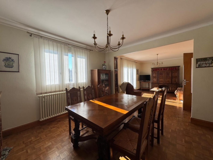 photo_69f4ce7541365013ecac6f6a77055baa